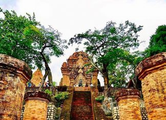 Tháp Bà Po Nagar – Kinh nghiệm tham quan (2021)